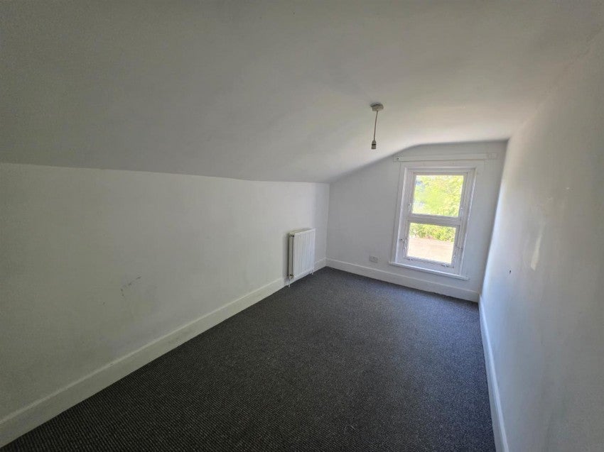 Flat Willingham Street in Grimsby