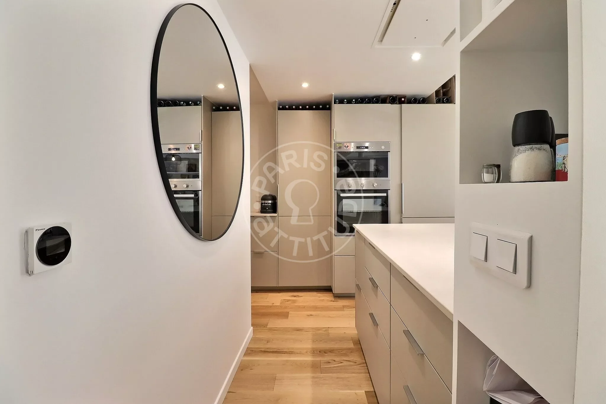 Flat Rue Toullier in Paris