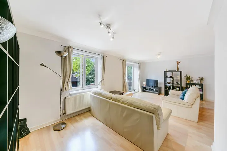 Flat Spert Street in Greater London