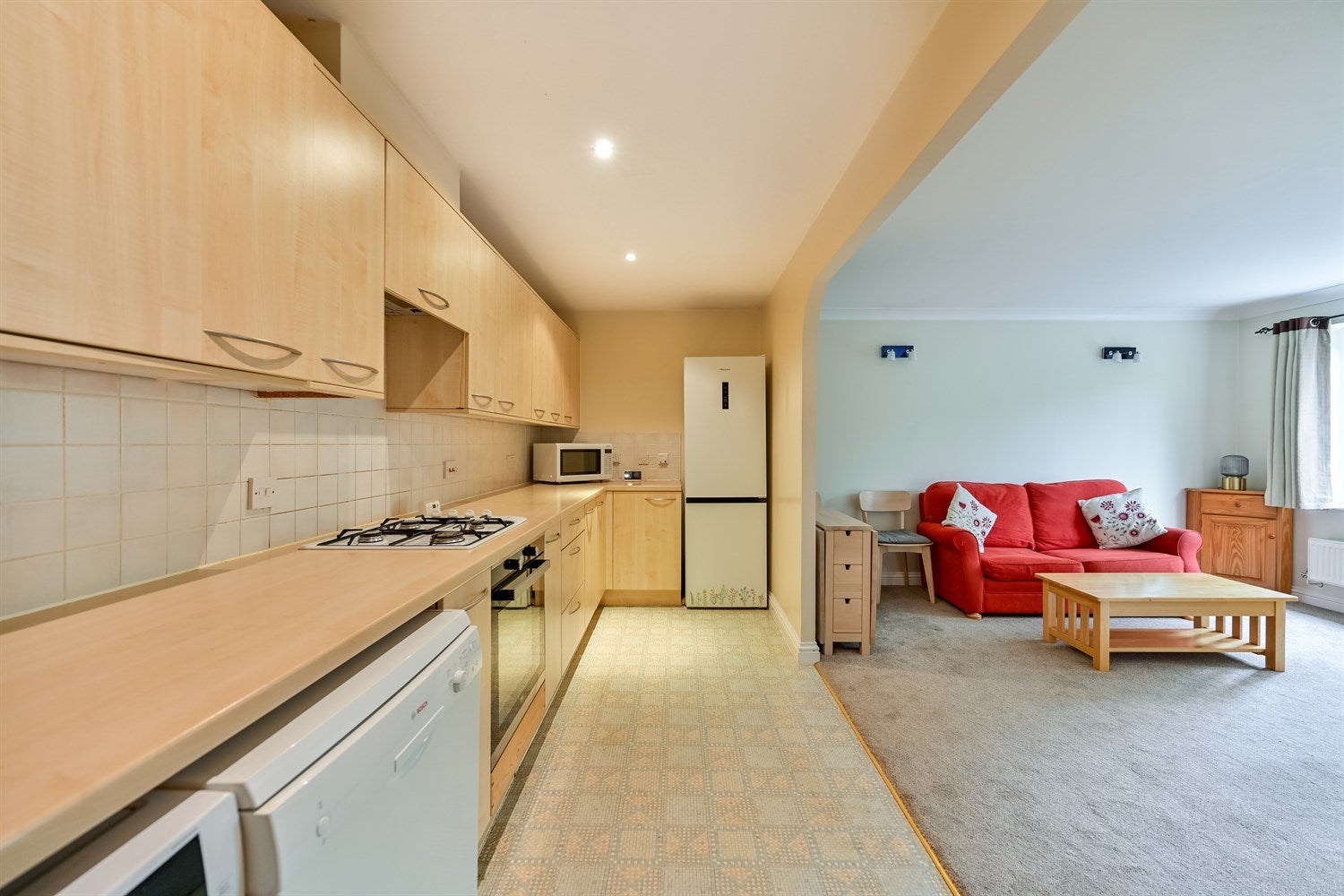 Flat Farringdon Court in Reading