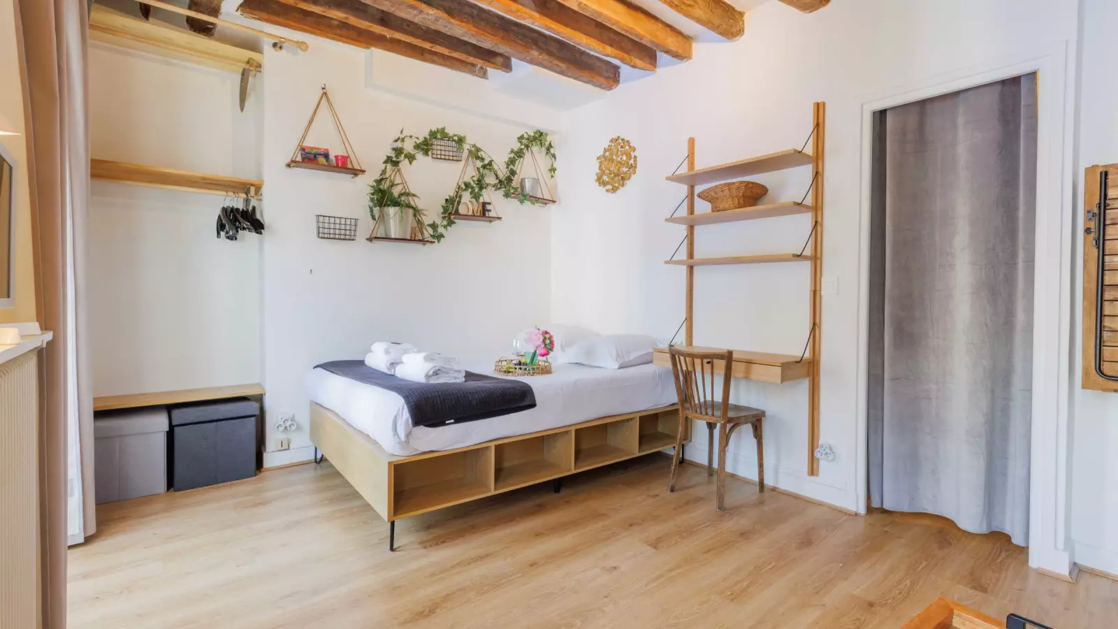 Appartement Rue du Champ de Mars à Paris