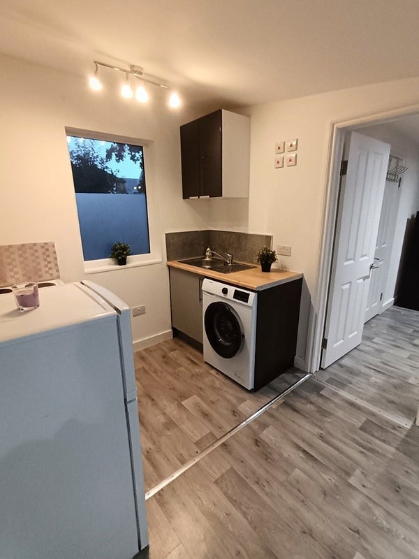 Flat Parchmore Road in Greater London