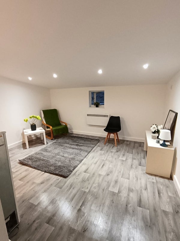 Flat Parchmore Road in Greater London