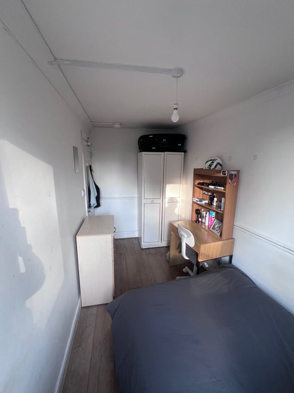 Room Roman Road in Greater London