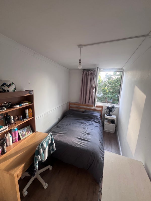 Room Roman Road in Greater London