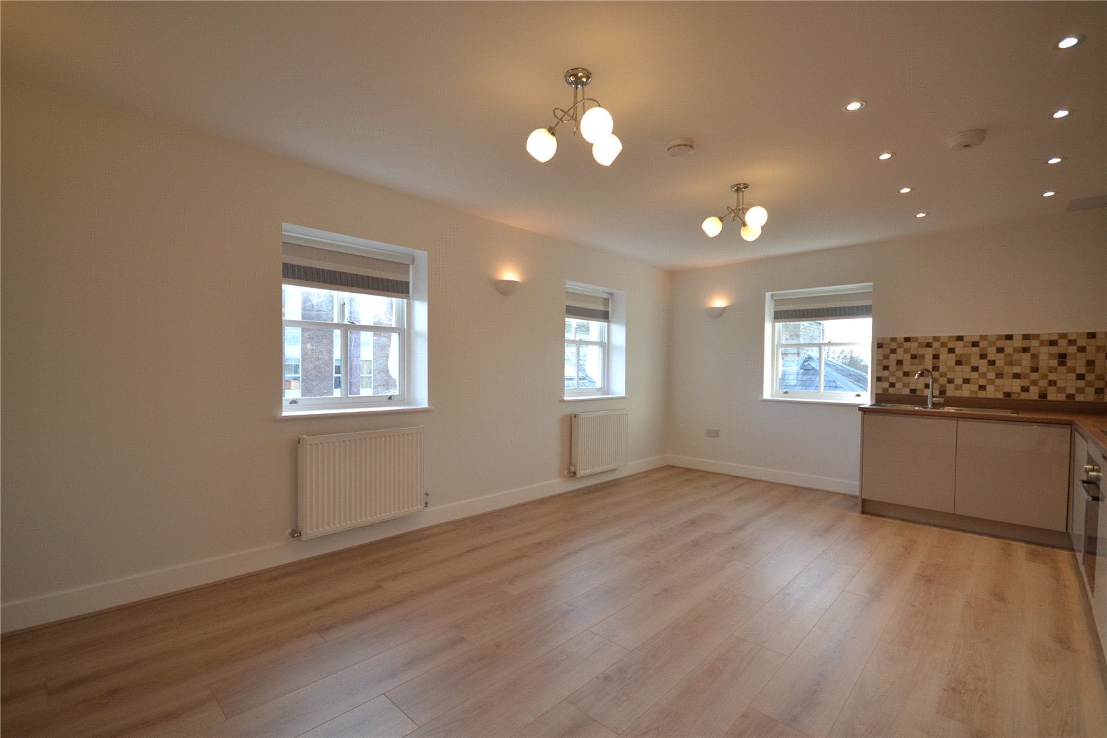 Flat Broomfield Road in Chelmsford