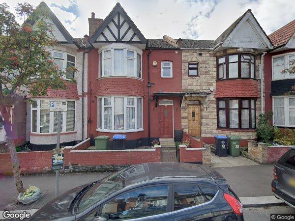 Room Maybank Avenue in Greater London
