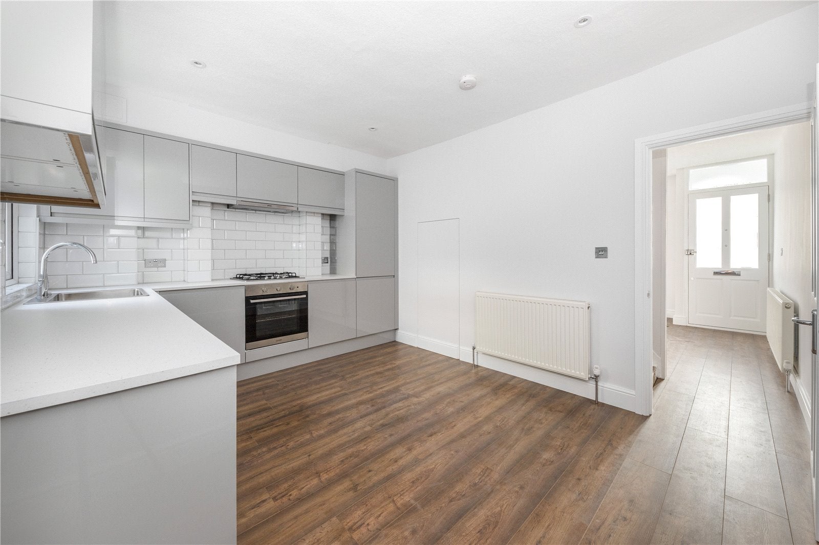 Flat Ashbourne Terrace in Greater London