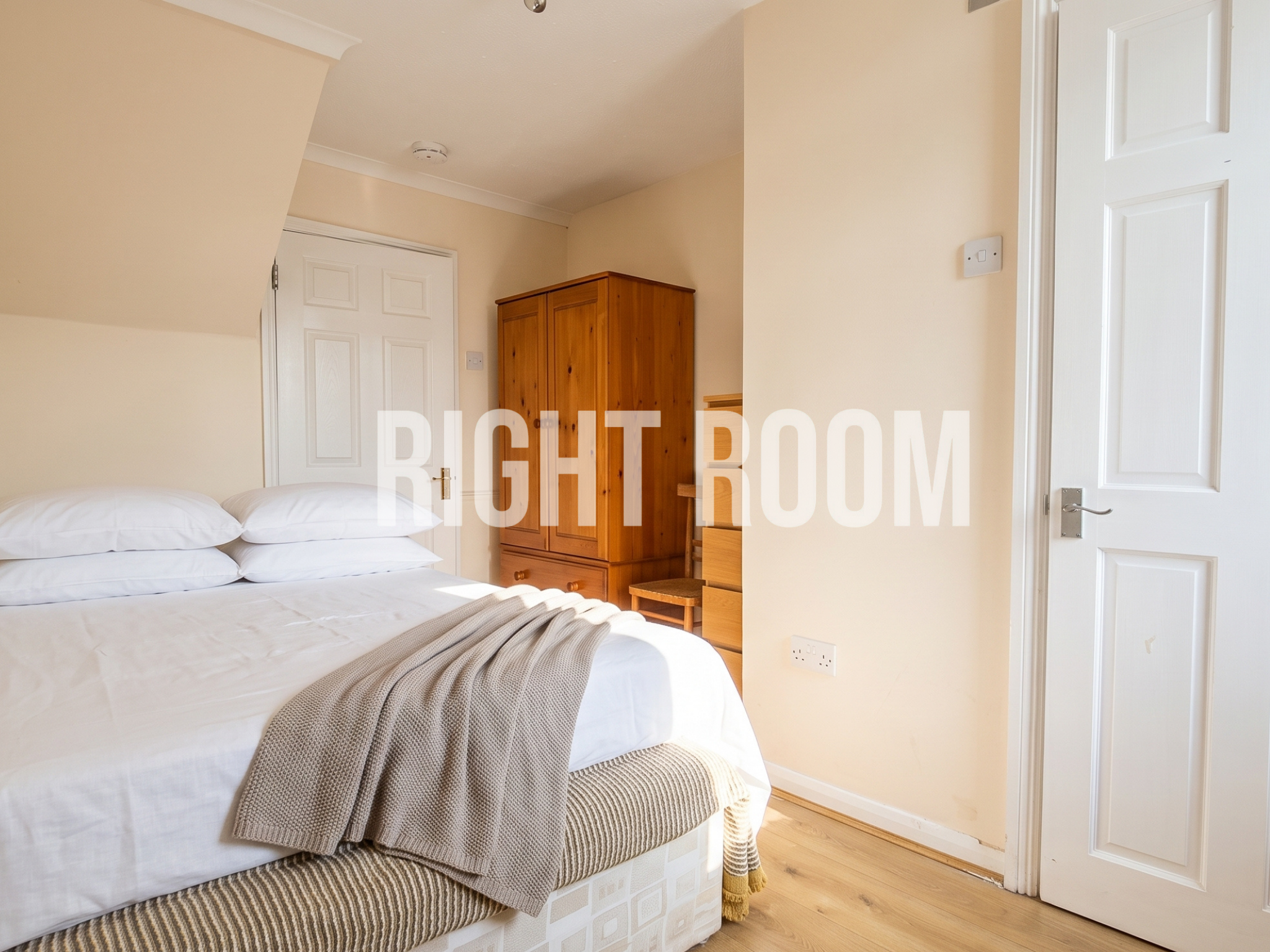Room Stebondale Street in Greater London