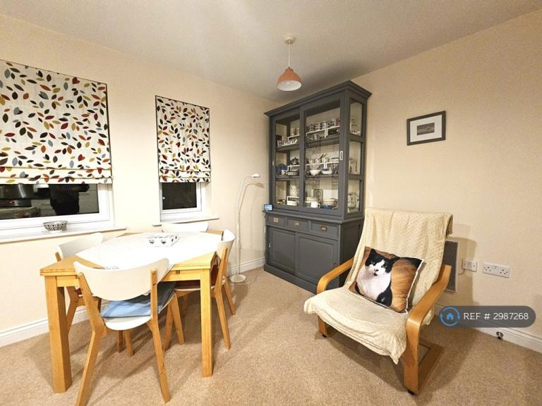 Flat Addison Road in Tunbridge Wells