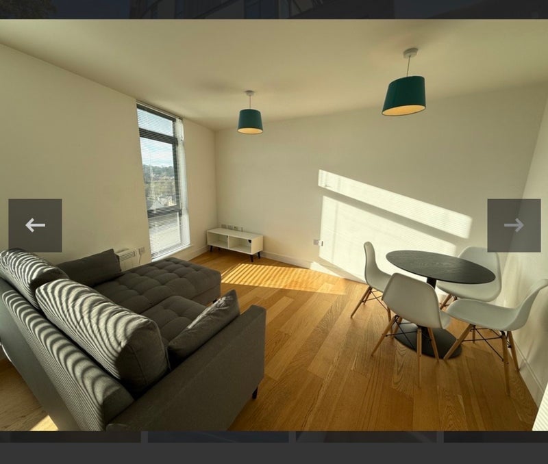Flat Meanwood Road in Leeds