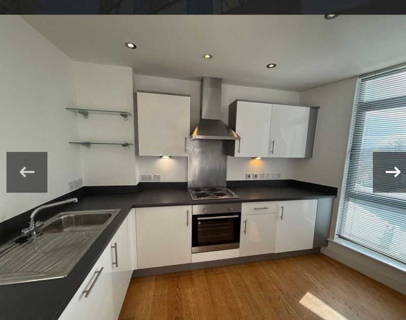 Flat Meanwood Road in Leeds