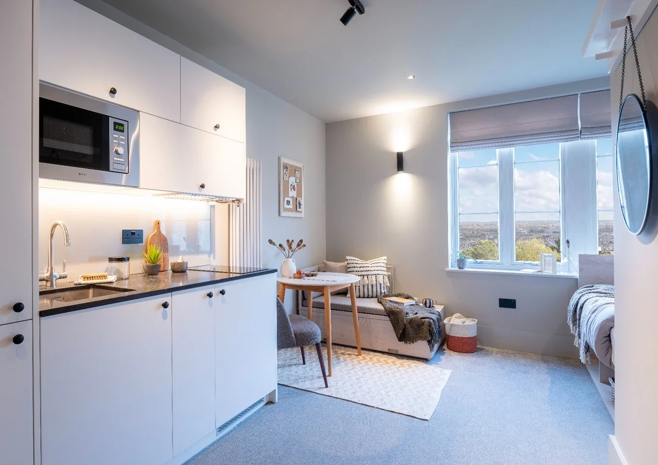 Flat Augustus Road in Greater London