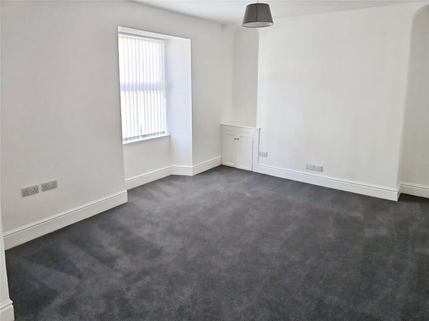 Flat Basset Street in Camborne