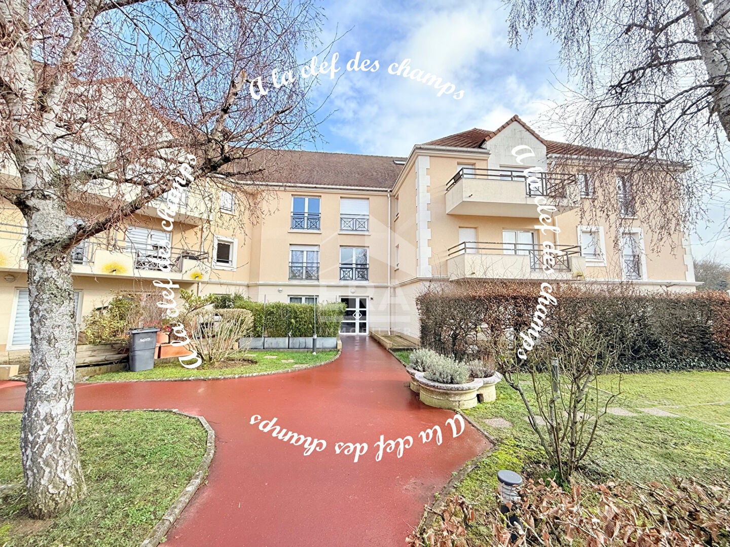 Flat Allée du Bois Carré in Gif-sur-Yvette