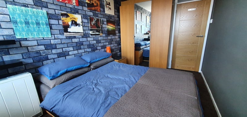 Room Angela Street in Manchester