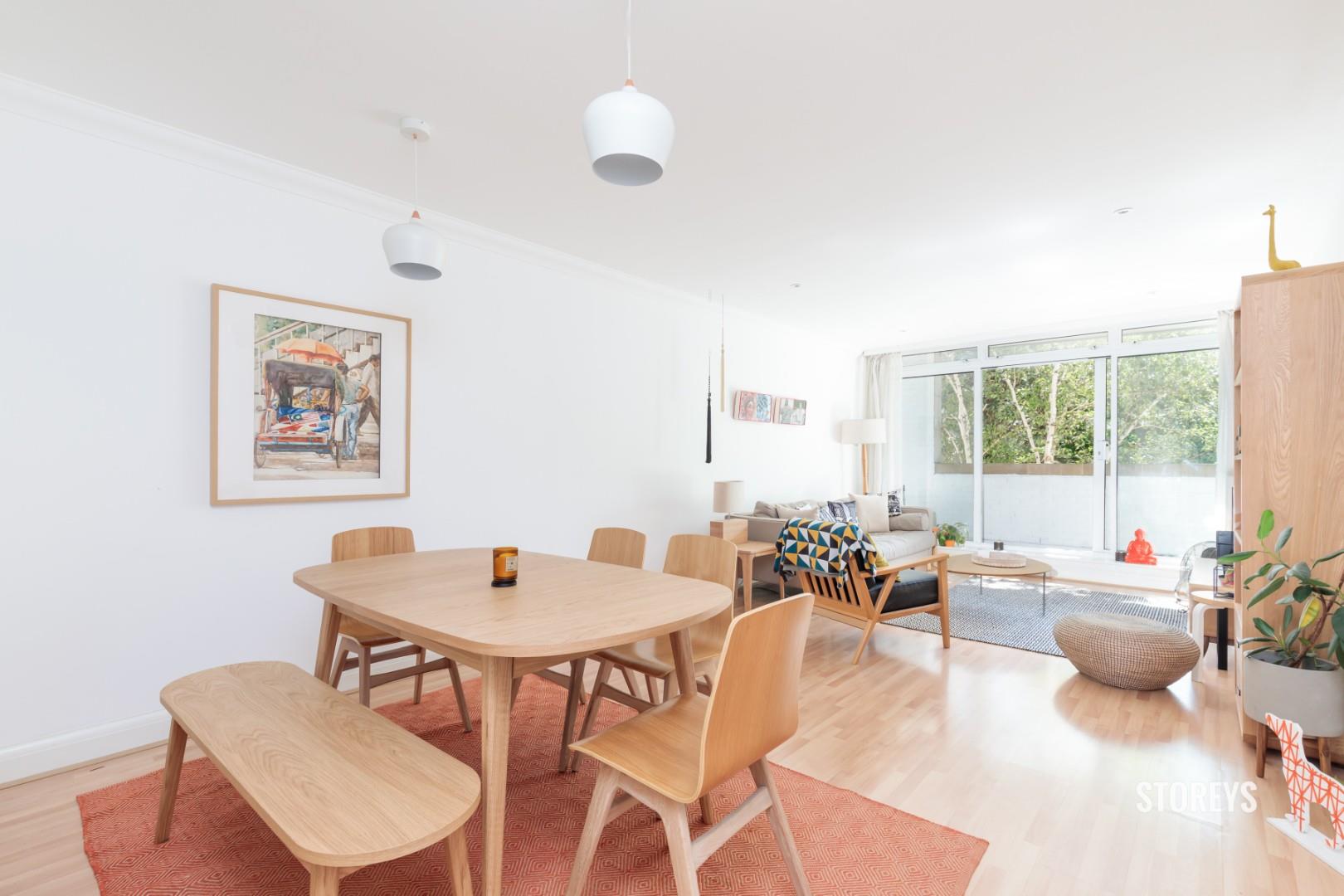 Flat Pentonville Road in Greater London