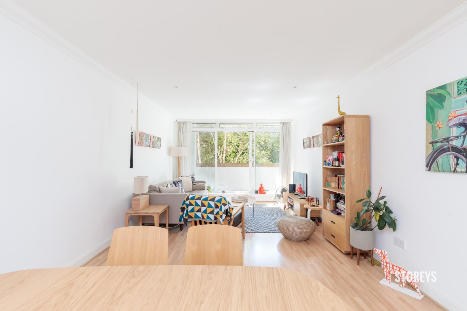 Flat Pentonville Road in Greater London