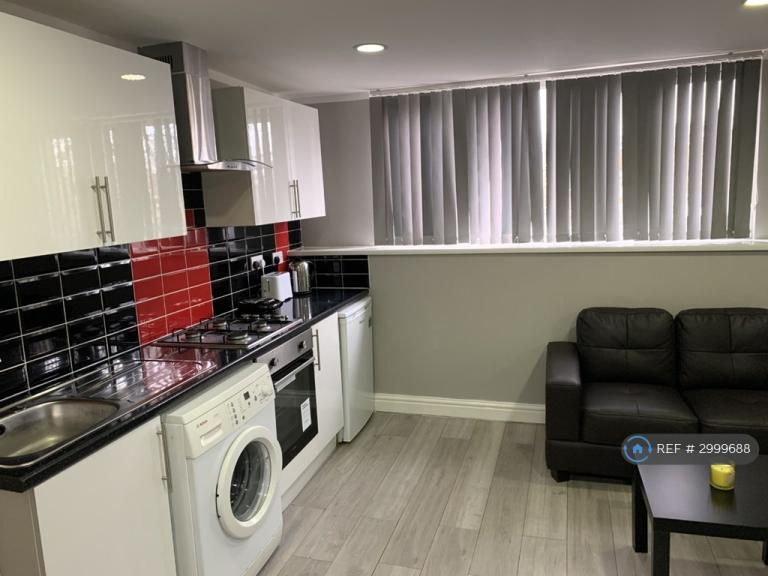 Flat Claremont in Bradford