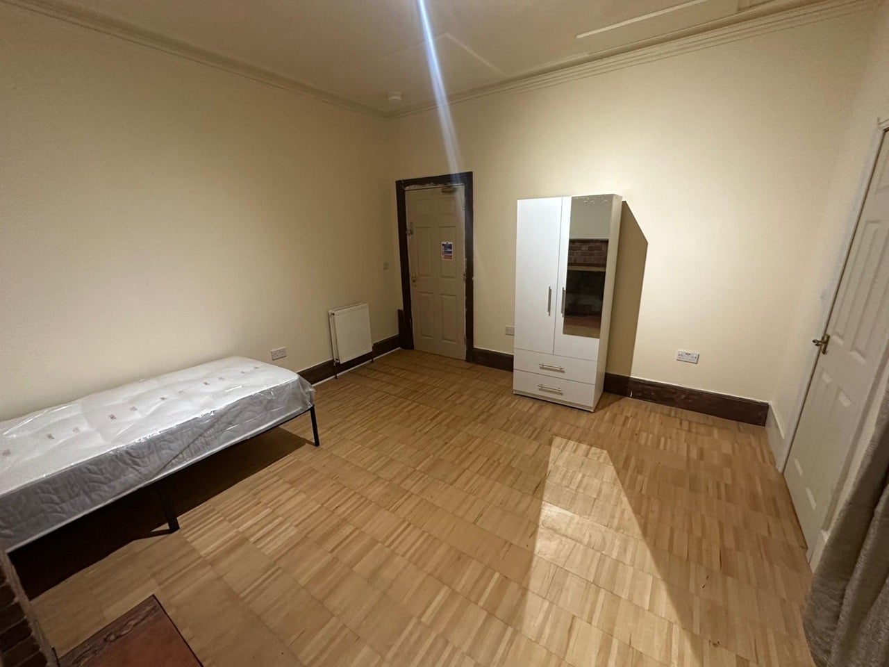 Room Queen Street in Doncaster
