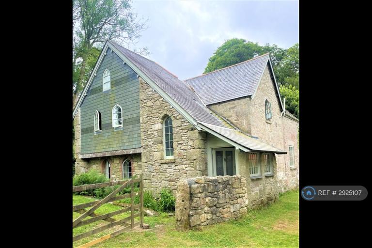 House Trewince Lane in Porth Navas