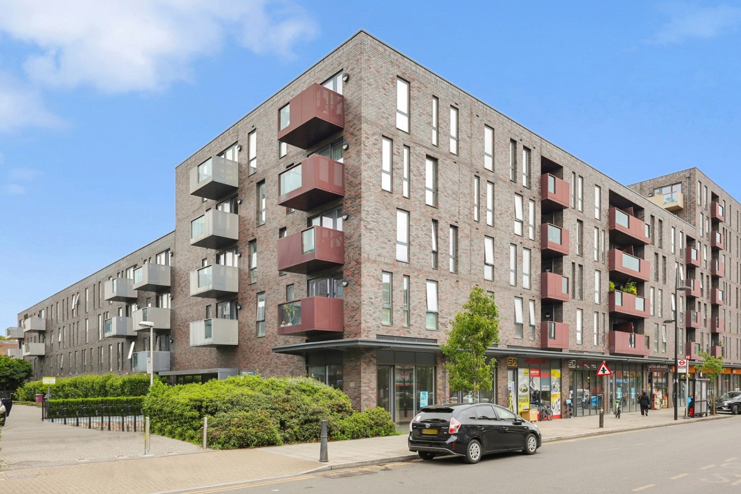 Flat Bermuda Way in Greater London