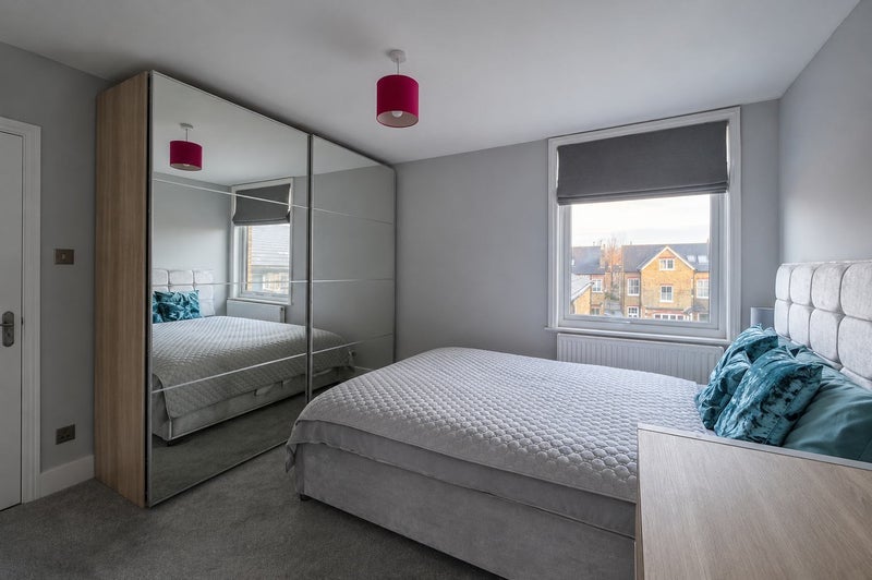 Room Elms Crescent in Greater London