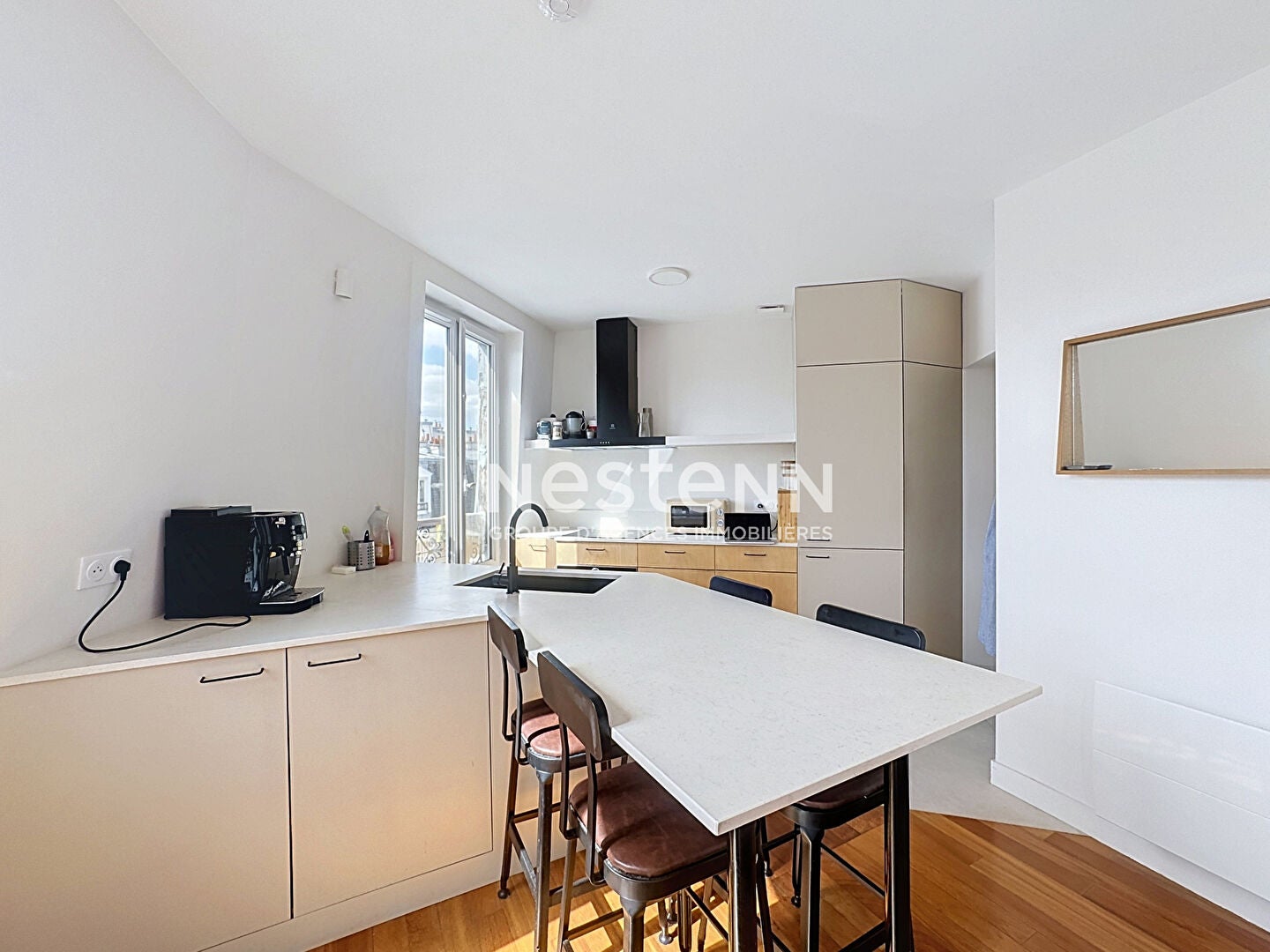 Flat Rue des Moines in Paris