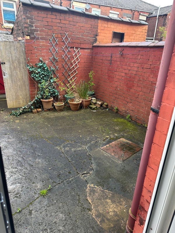 Room Kimberley Street in Chadderton