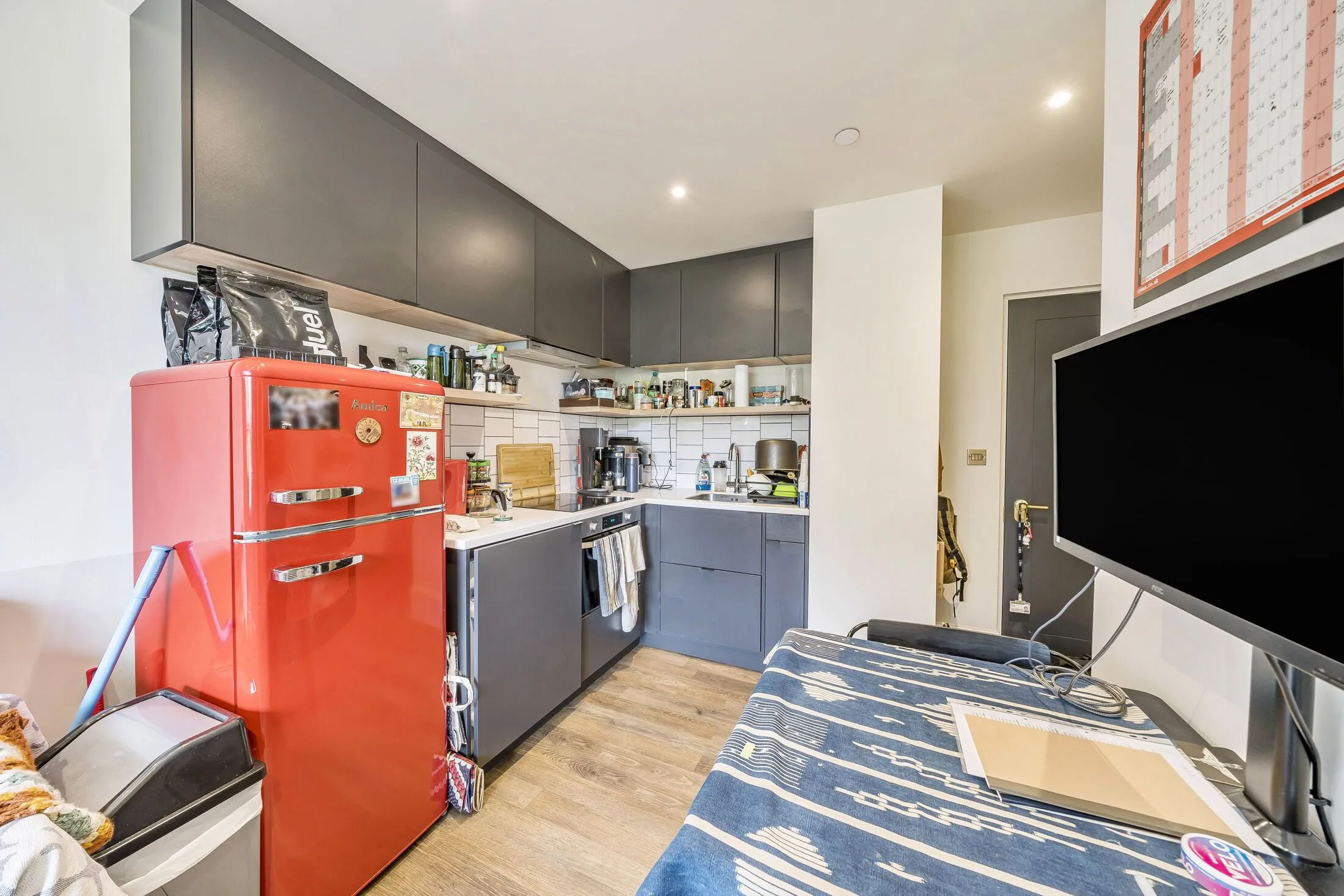 Flat Shakespeare Road in Greater London