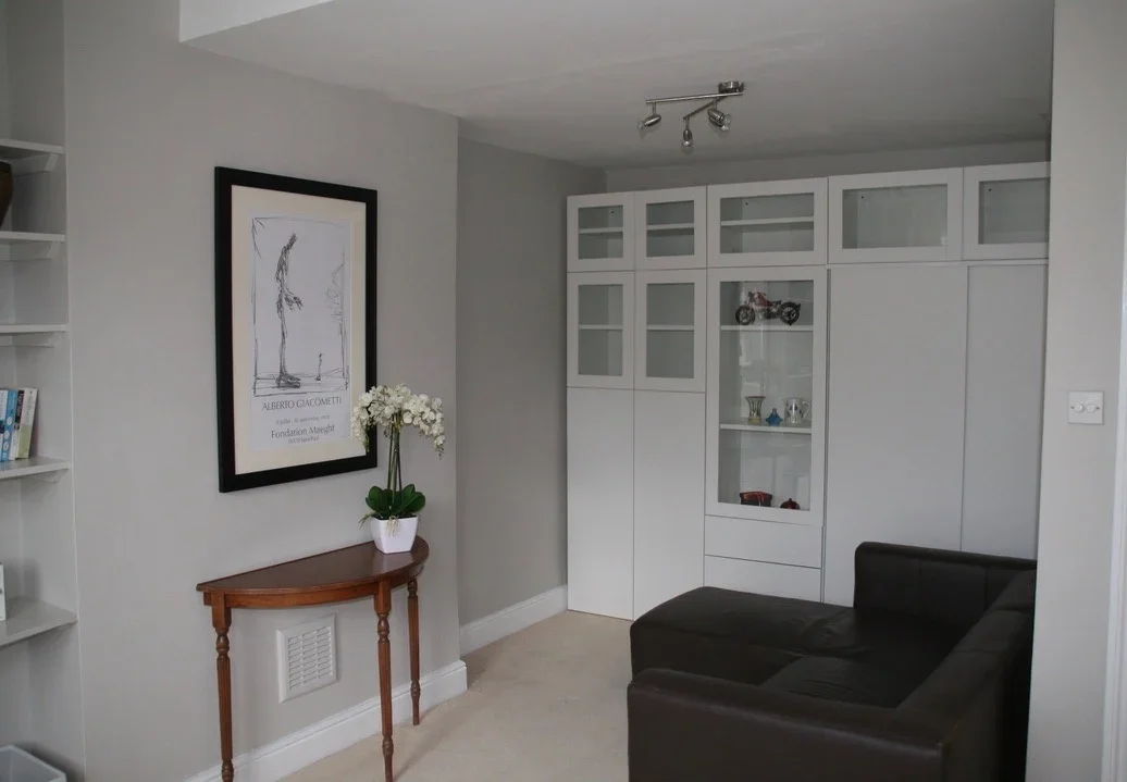 Flat Dafforne Road in Greater London