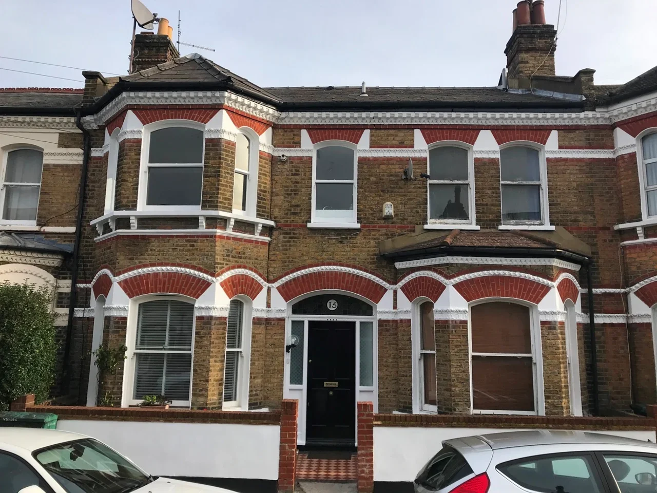 Flat Dafforne Road in Greater London