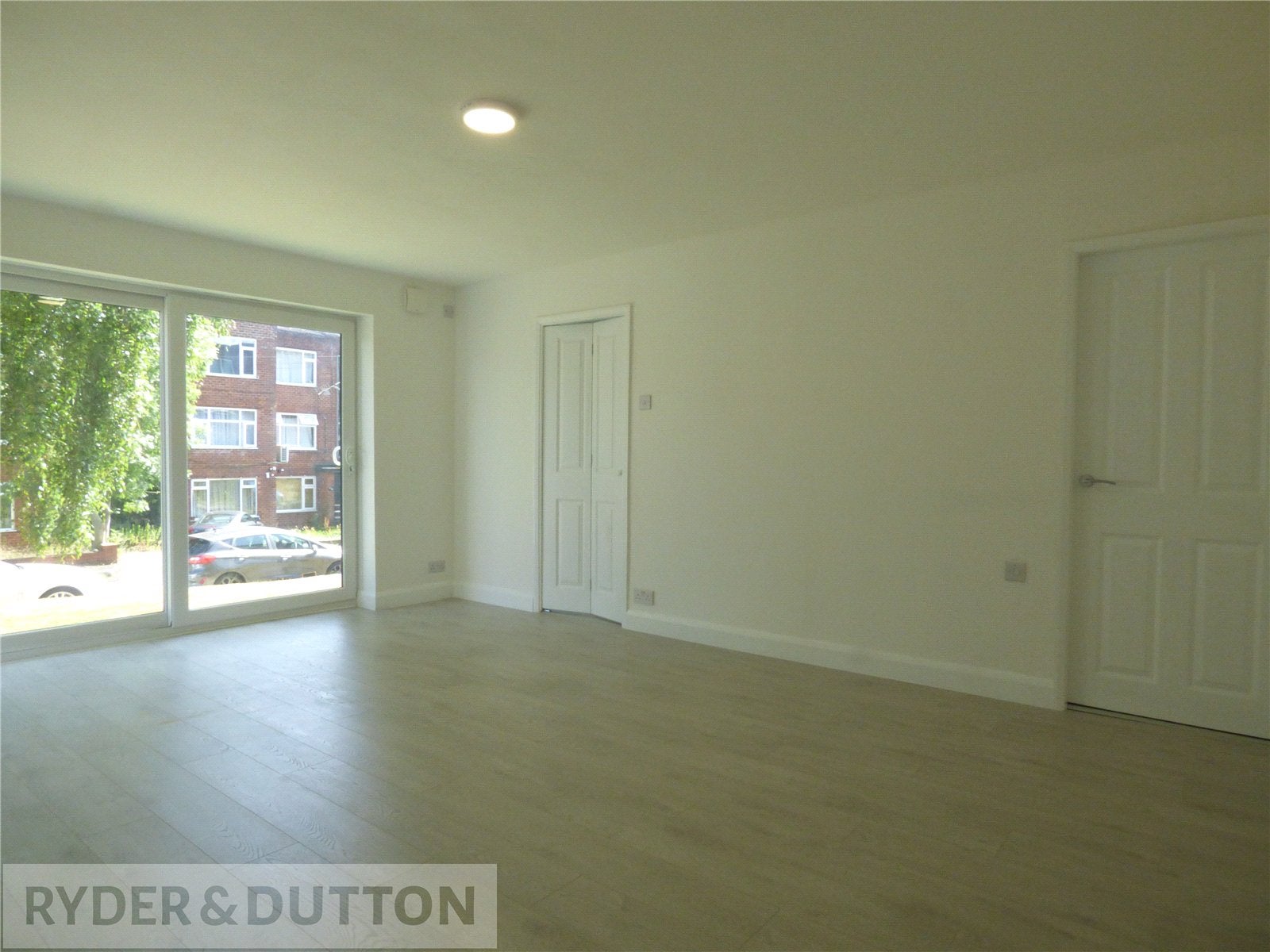 Flat Baguley Crescent in Bury