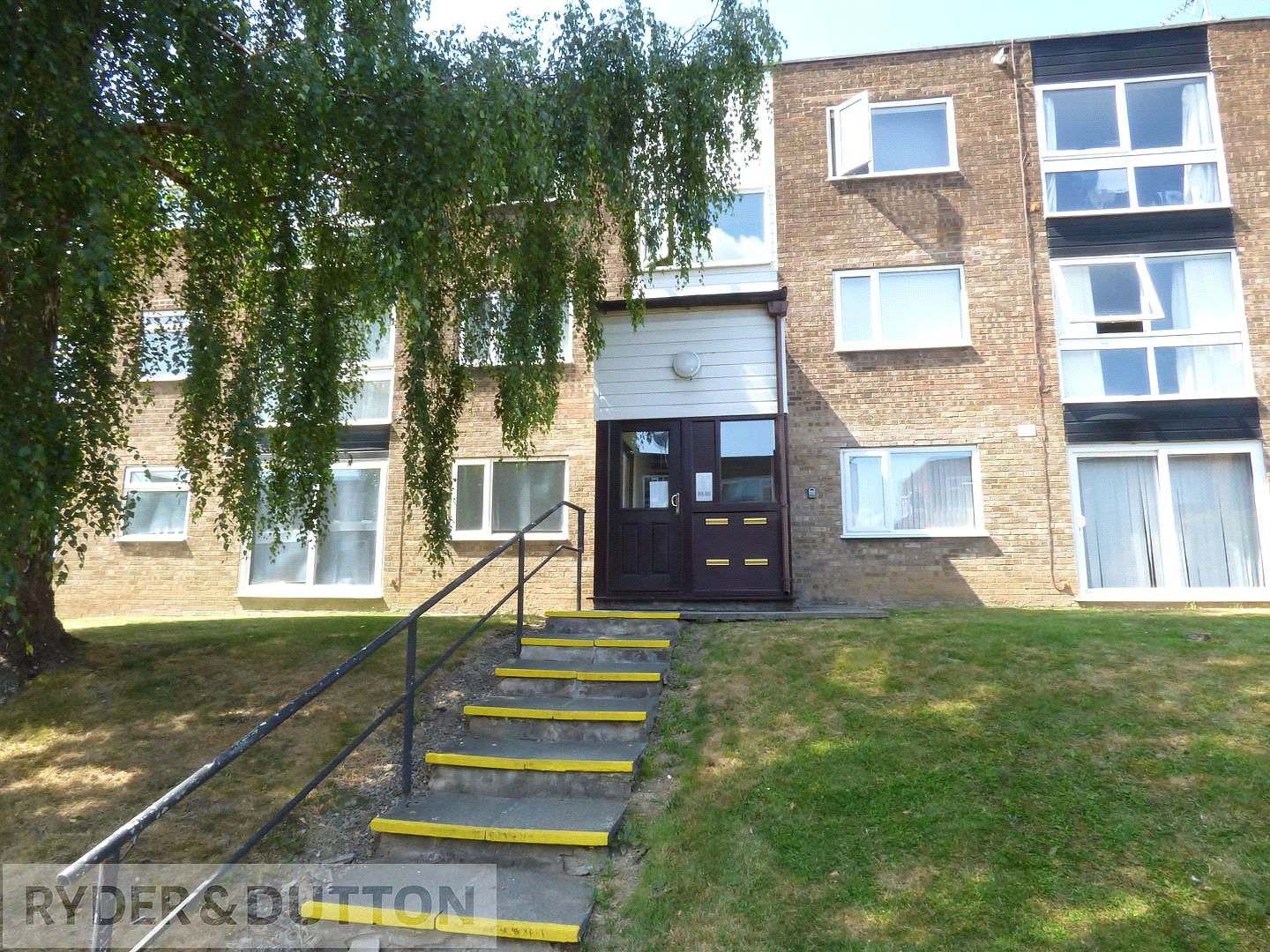 Flat Baguley Crescent in Bury