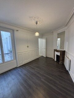 Appartement Rue des Belles Feuilles à Paris