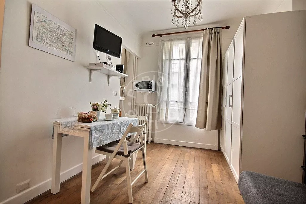 Appartement Rue des Tournelles à Paris