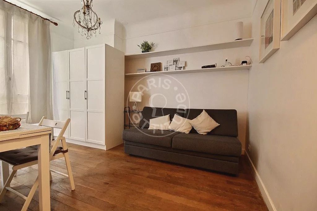 Appartement Rue des Tournelles à Paris