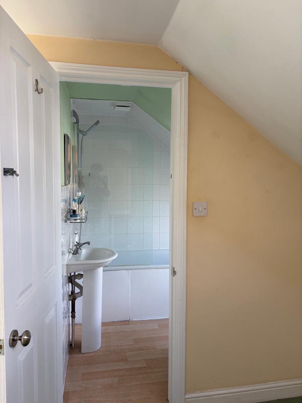Room Cicada Road in Greater London