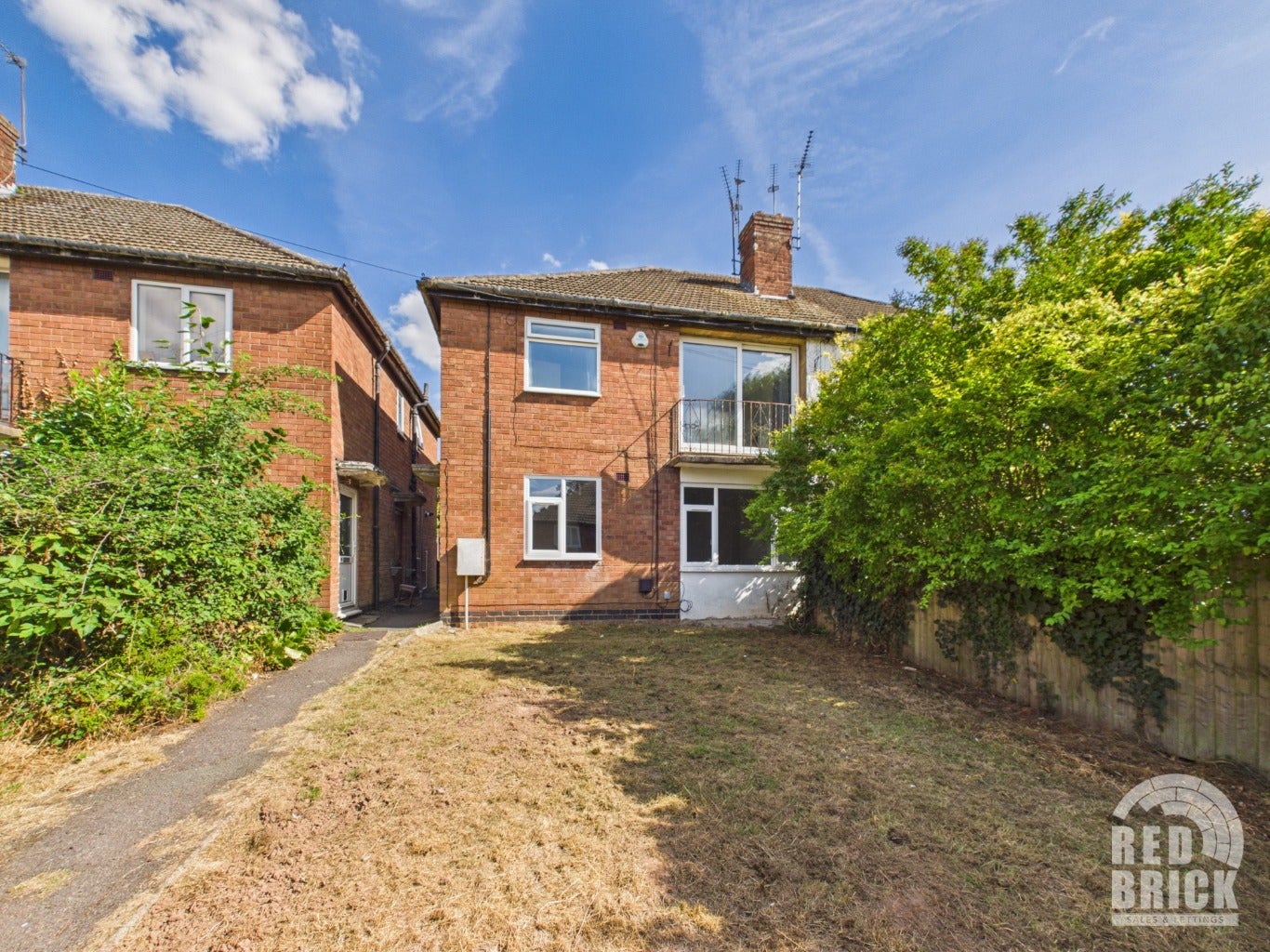 Flat Sunnybank Avenue in Coventry