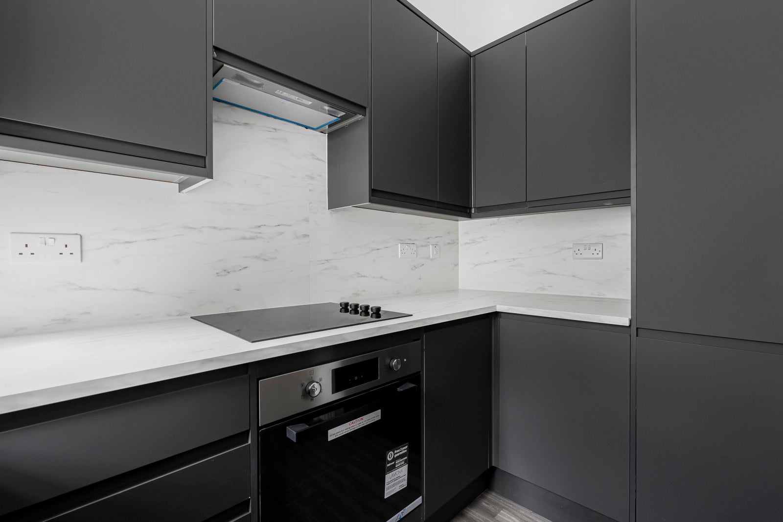 Flat Kennington Lane in Greater London