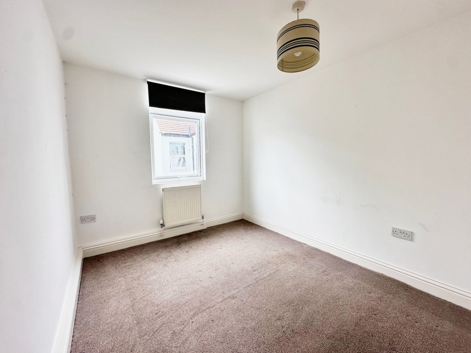 Flat Anerley Road in Southend-on-Sea