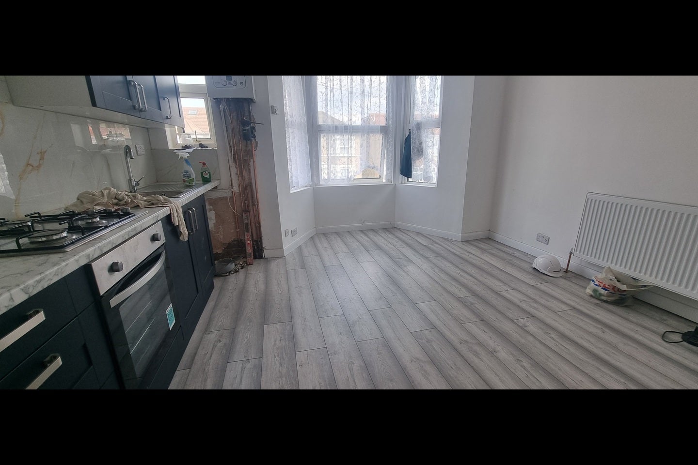 Flat Grosvenor Road in Greater London