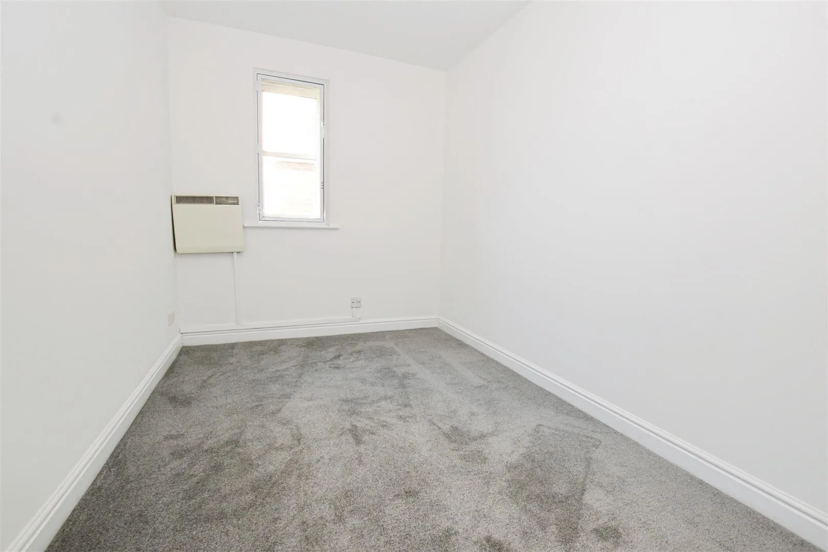 Flat Lucas Gardens in Greater London