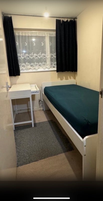 Room Princes Way in Greater London