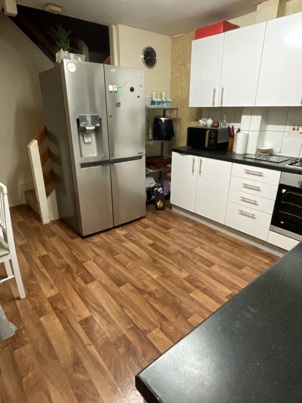 Room Princes Way in Greater London