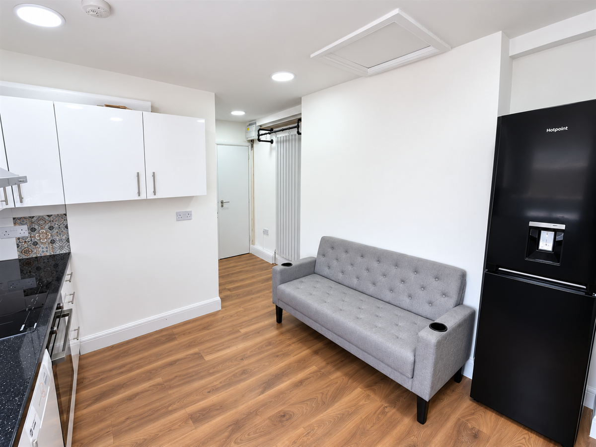 Flat Goldhurst Terrace in Greater London