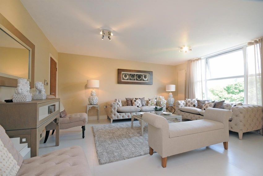 Flat Boydell Court in Greater London