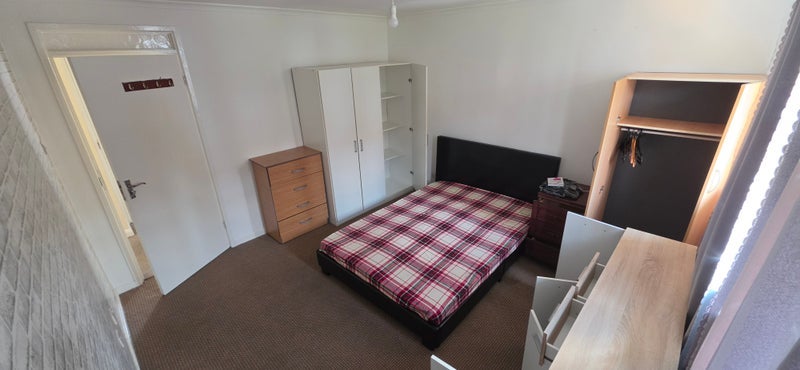 Room Darwell Close in Greater London