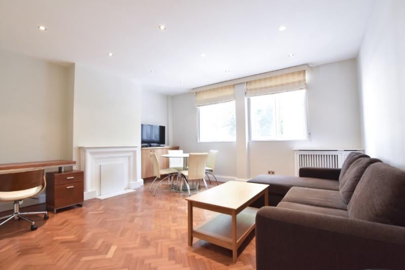 Flat Hyde Park Square in City of Westminster