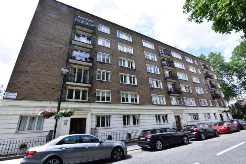 Flat Hyde Park Square in City of Westminster